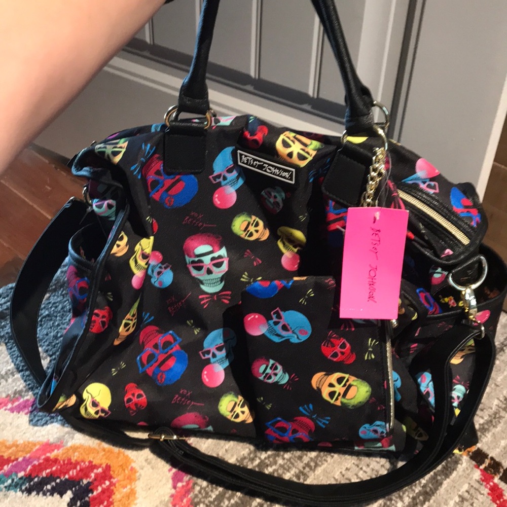 New Betsey Johnson Nylon Weekender Bag Skulls